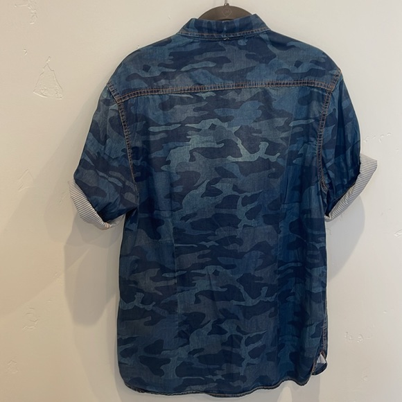 Scotch & Soda Men’s Size Medium Blue Camouflage Striped Short Sleeve Shirt - Picture 6 of 7